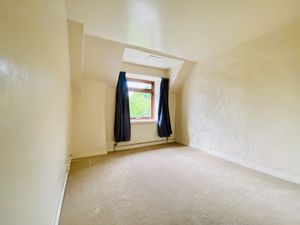 Bedroom- click for photo gallery